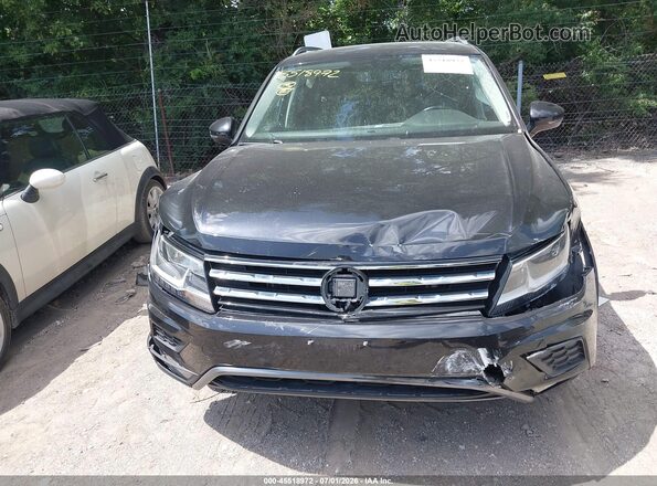 3VV2B7AX4JM110640 2018 VOLKSWAGEN TIGUAN Black Widok zestawu wskaźników