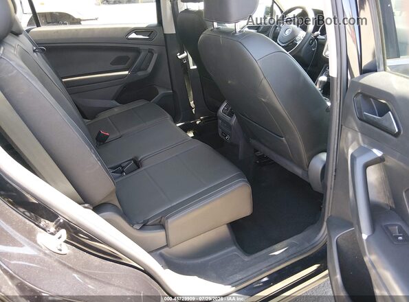 3VV2B7AX4JM113117 2018 VOLKSWAGEN TIGUAN Черный Вид наклейки с VIN-кодом