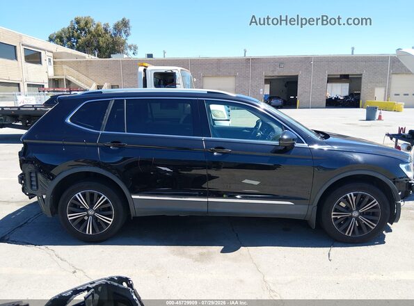 3VV2B7AX4JM113117 2018 VOLKSWAGEN TIGUAN Черный Панорамный вид салона 360°