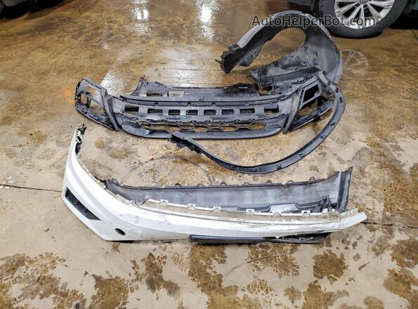 3VV2B7AX4JM134677 2018 VOLKSWAGEN TIGUAN White Вид наклейки з VIN-кодом