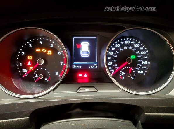 3VV2B7AX4JM134677 2018 VOLKSWAGEN TIGUAN White Вид щитка приладів