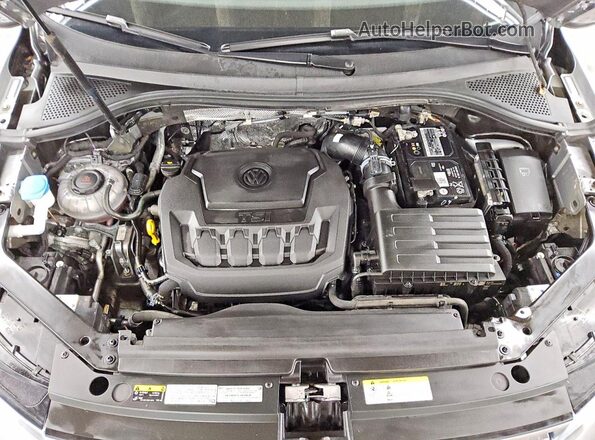 3VV2B7AX4NM142400 2022 VOLKSWAGEN TIGUAN Silver Widok wnętrza z tyłu