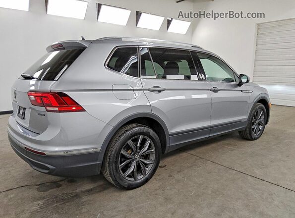 3VV2B7AX4NM142400 2022 VOLKSWAGEN TIGUAN Silver Tył prawy
