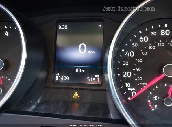 3VV2B7AX5JM125437 2018 VOLKSWAGEN TIGUAN Silver Вид задніх сидінь
