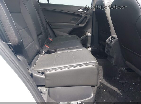 3VV2B7AX5KM033438 2019 VOLKSWAGEN TIGUAN White VIN sticker view