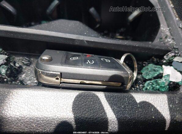 3VV2B7AX5KM033438 2019 VOLKSWAGEN TIGUAN White Dashboard view
