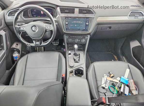 3VV2B7AX5KM104136 2019 VOLKSWAGEN TIGUAN Серый Вид панели приборов