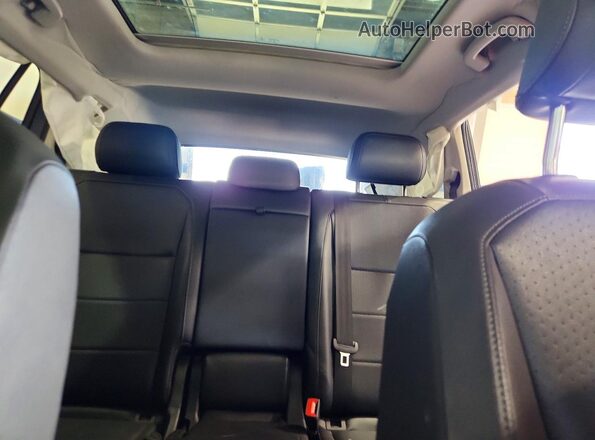 3VV2B7AX5KM127710 2019 VOLKSWAGEN TIGUAN Gray Rear seats view