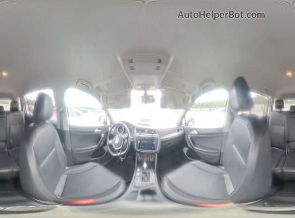 3VV2B7AX5KM133913 2019 VOLKSWAGEN TIGUAN White Widok naklejki z numerem VIN