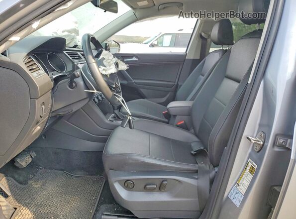 3VV2B7AX5LM074802 2020 VOLKSWAGEN TIGUAN Gray Вид салону спереду