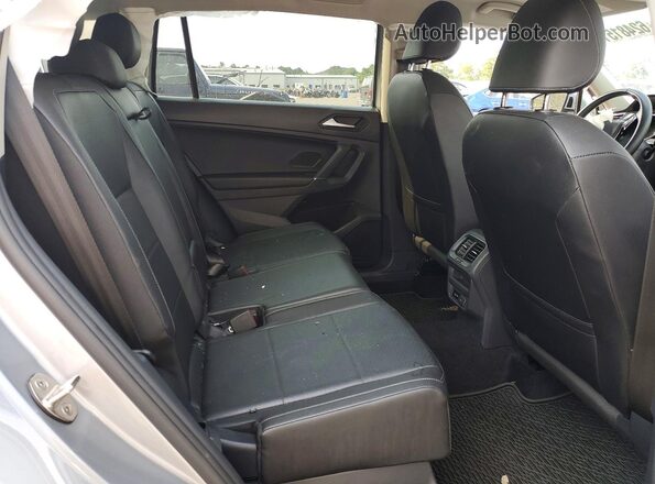 3VV2B7AX5LM074802 2020 VOLKSWAGEN TIGUAN Gray Вид задньої частини салону