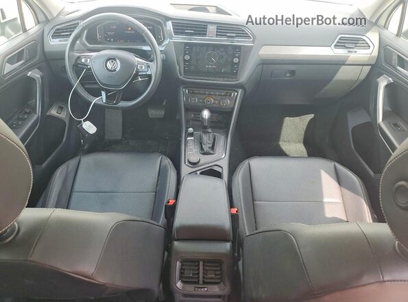 3VV2B7AX5MM045690 2021 VOLKSWAGEN TIGUAN Silver Вид панелі приладів