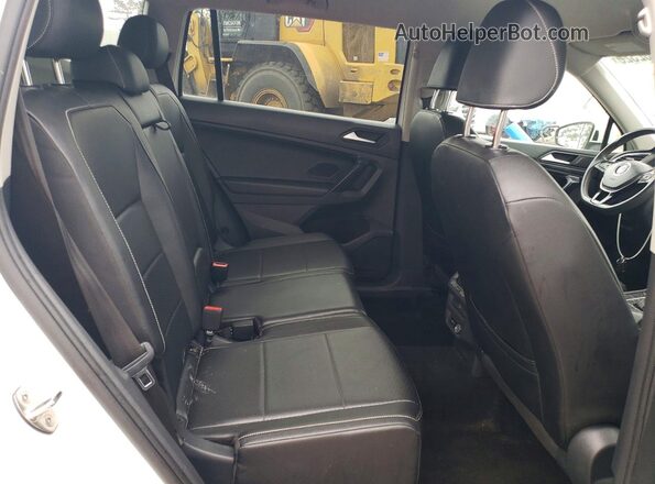 3VV2B7AX5MM058293 2021 VOLKSWAGEN TIGUAN Белый Вид задних сидений