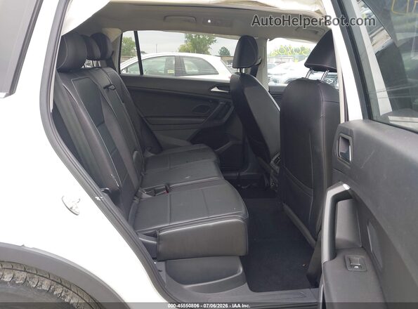3VV2B7AX5MM106259 2021 VOLKSWAGEN TIGUAN White VIN კოდის სტიკერის ხედი