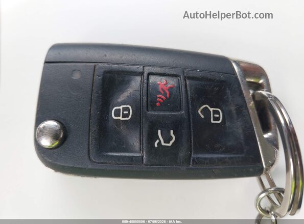 3VV2B7AX5MM106259 2021 VOLKSWAGEN TIGUAN White წინა პანელის ხედი