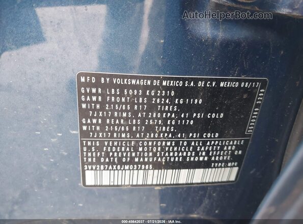 3VV2B7AX6JM037965 2018 VOLKSWAGEN TIGUAN Blue ძრავის განყოფილების ხედი