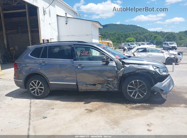 3VV2B7AX6JM198039 2018 VOLKSWAGEN TIGUAN Gray Widok z przodu