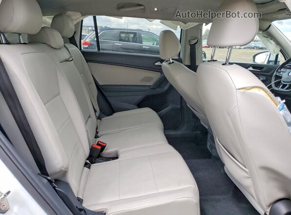 3VV2B7AX6KM004885 2019 VOLKSWAGEN TIGUAN White უკანა სავარძლების ხედი