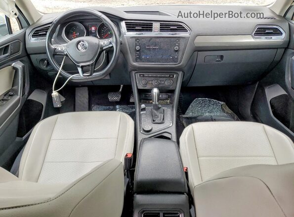 3VV2B7AX6KM004885 2019 VOLKSWAGEN TIGUAN White წინა პანელის ხედი