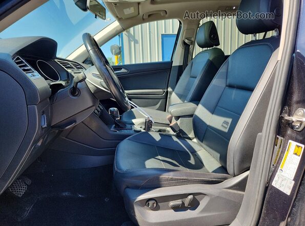 3VV2B7AX6KM063712 2019 VOLKSWAGEN TIGUAN Black Vista interior delantera
