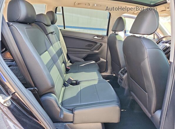 3VV2B7AX6KM063712 2019 VOLKSWAGEN TIGUAN Black Vista interior trasera