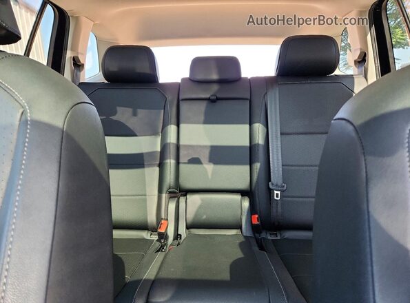 3VV2B7AX6KM063712 2019 VOLKSWAGEN TIGUAN Black Vista de los asientos traseros