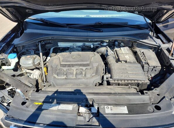 3VV2B7AX6KM063712 2019 VOLKSWAGEN TIGUAN Black Vista del compartimento del motor