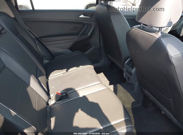 3VV2B7AX6MM043267 2021 VOLKSWAGEN TIGUAN Black VIN sticker view