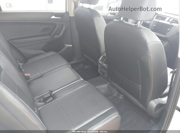 3VV2B7AX6MM069884 2021 VOLKSWAGEN TIGUAN White VIN კოდის სტიკერის ხედი