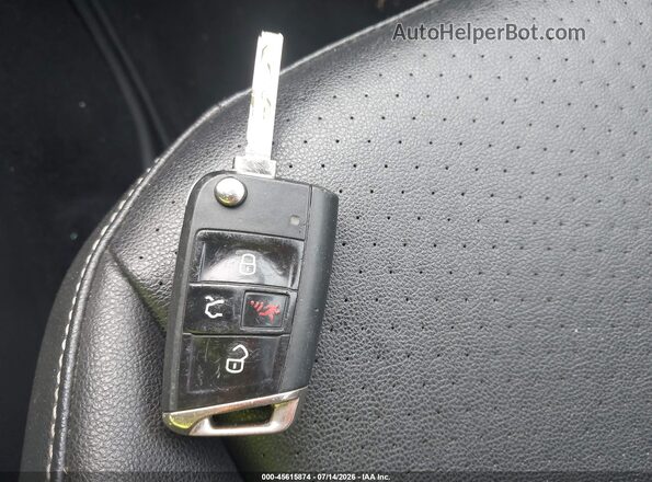 3VV2B7AX6MM069884 2021 VOLKSWAGEN TIGUAN White წინა პანელის ხედი