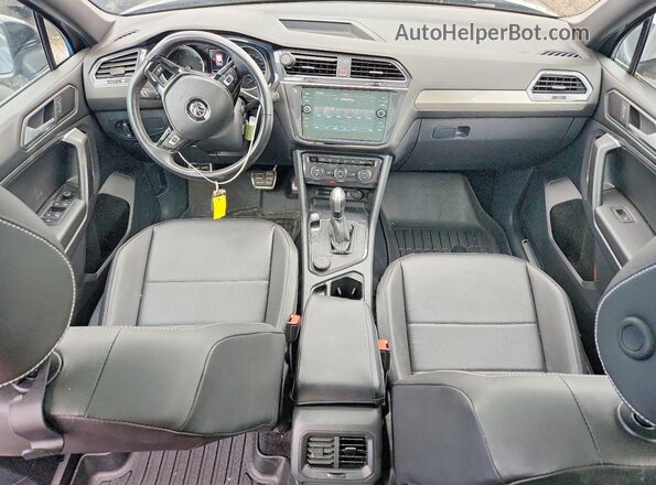 3VV2B7AX6MM128044 2021 VOLKSWAGEN TIGUAN Gray წინა პანელის ხედი