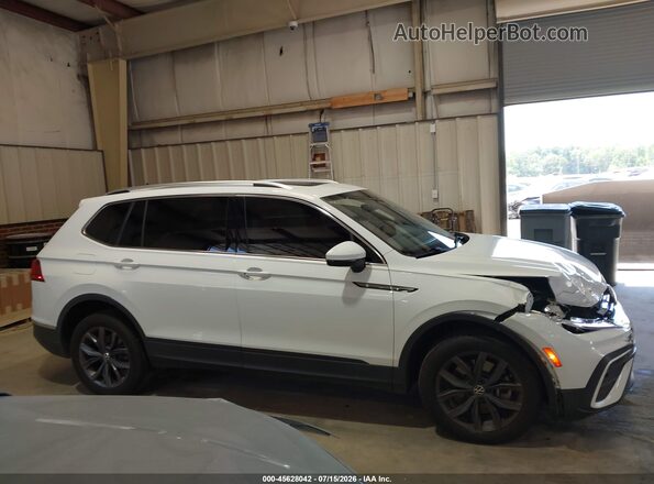 3VV2B7AX6NM177259 2022 VOLKSWAGEN TIGUAN White უკანა სალონის ხედი