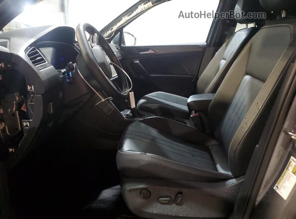 3VV2B7AX6PM133037 2023 VOLKSWAGEN TIGUAN Gray Widok wnętrza z przodu