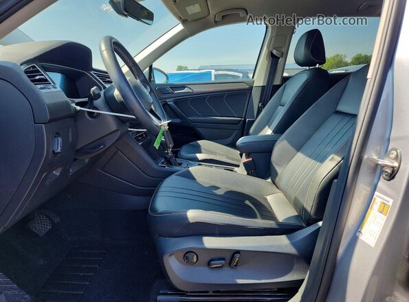 3VV2B7AX6RM154277 2024 VOLKSWAGEN TIGUAN Silver Front interior view
