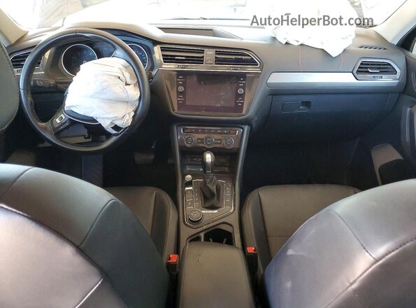 3VV2B7AX7JM172405 2018 VOLKSWAGEN TIGUAN Black Widok deski rozdzielczej