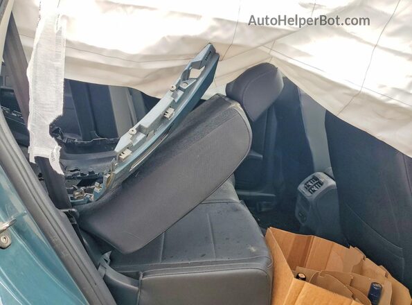 3VV2B7AX7LM135471 2020 VOLKSWAGEN TIGUAN Teal Widok wnętrza z tyłu