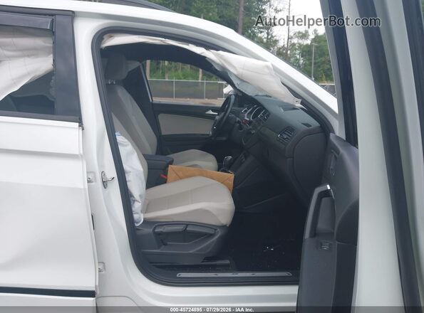 3VV2B7AX7MM111172 2021 VOLKSWAGEN TIGUAN White Front interior view
