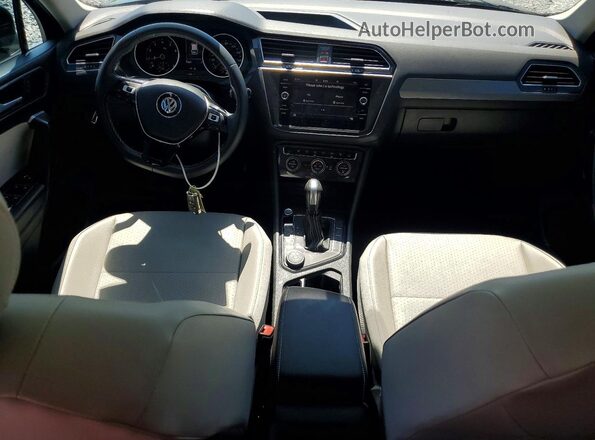 3VV2B7AX7MM122141 2021 VOLKSWAGEN TIGUAN Черный Вид панели приборов