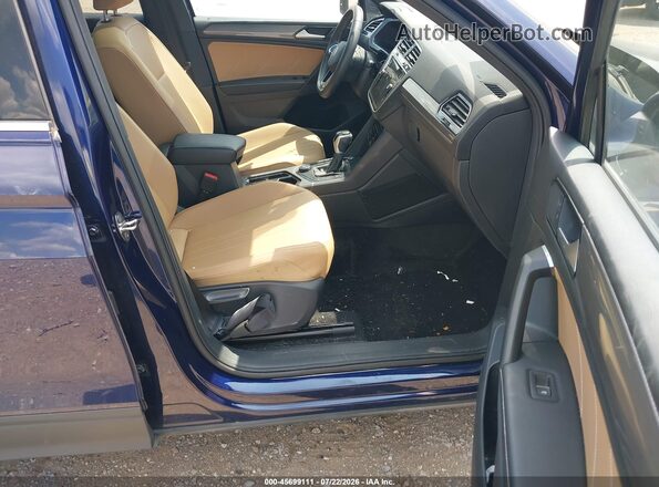 3VV2B7AX7NM124974 2022 VOLKSWAGEN TIGUAN Blue Vista interior delantera