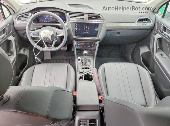 3VV2B7AX7RM098849 2024 VOLKSWAGEN TIGUAN White Vista del salpicadero