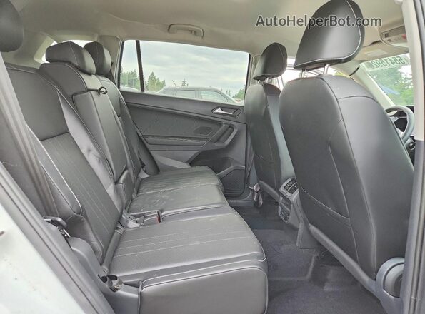 3VV2B7AX7RM098849 2024 VOLKSWAGEN TIGUAN White Vista interior trasera