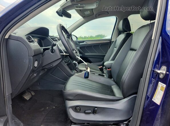 3VV2B7AX7RM122356 2024 VOLKSWAGEN TIGUAN Blue Вид салону спереду
