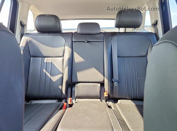 3VV2B7AX7RM122566 2024 VOLKSWAGEN TIGUAN Black Vista de los asientos traseros