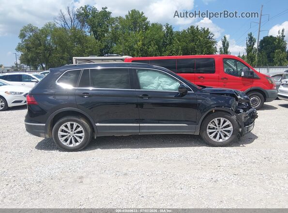 3VV2B7AX8JM000772 2018 VOLKSWAGEN TIGUAN Black ხელსაწყოთა პანელის ხედი