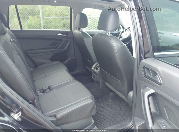 3VV2B7AX8JM024098 2018 VOLKSWAGEN TIGUAN Черный Вид наклейки с VIN-кодом