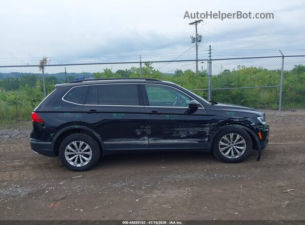 3VV2B7AX8JM024098 2018 VOLKSWAGEN TIGUAN Черный Вид задней части салона