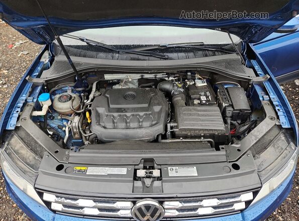 3VV2B7AX8JM178150 2018 VOLKSWAGEN TIGUAN Blue ძრავის განყოფილების ხედი