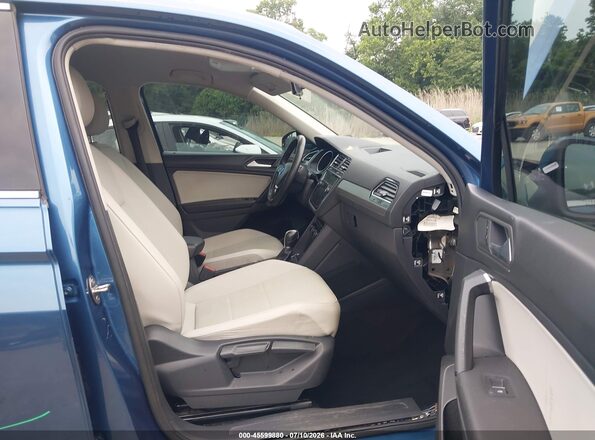 3VV2B7AX8KM138166 2019 VOLKSWAGEN TIGUAN Blue წინა სალონის ხედი