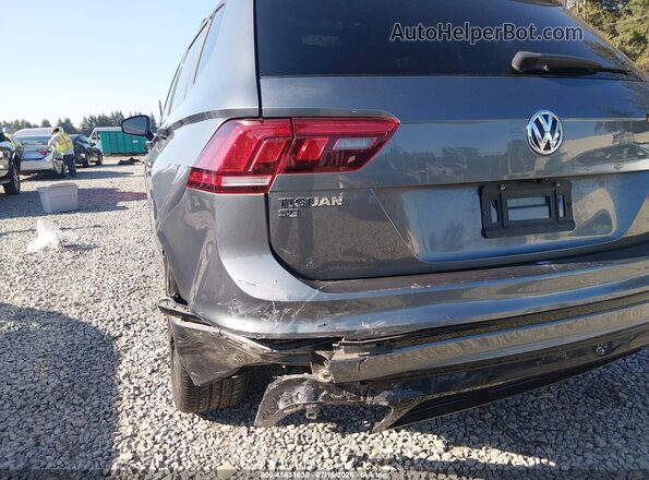 3VV2B7AX8LM107596 2020 VOLKSWAGEN TIGUAN Gray Widok z przodu