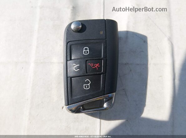3VV2B7AX8LM107596 2020 VOLKSWAGEN TIGUAN Gray Widok deski rozdzielczej